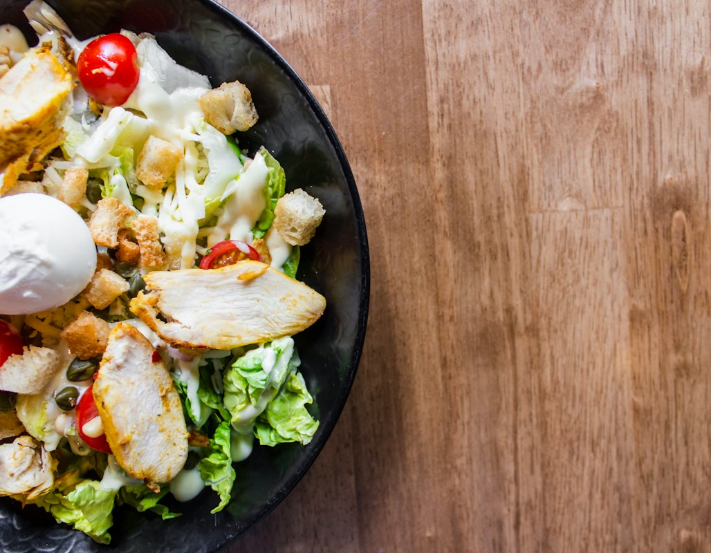 Balanced plate with carbohydrates, protein, and vegetables